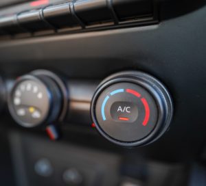 Billede af instrumentbræt med AC knap